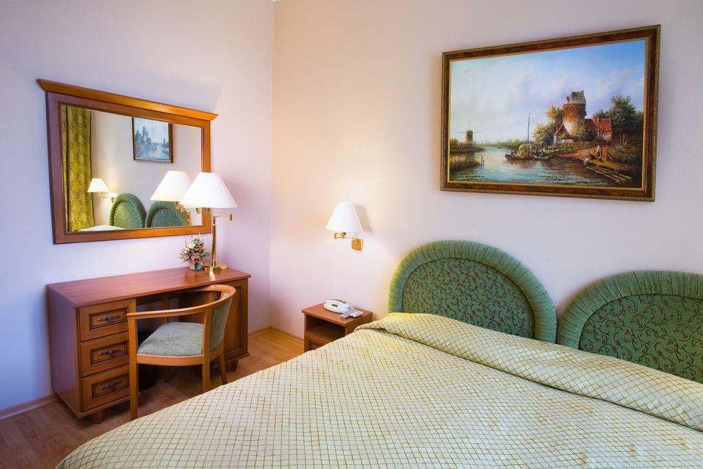 Domus Hotel-1 Kiev Buitenkant foto